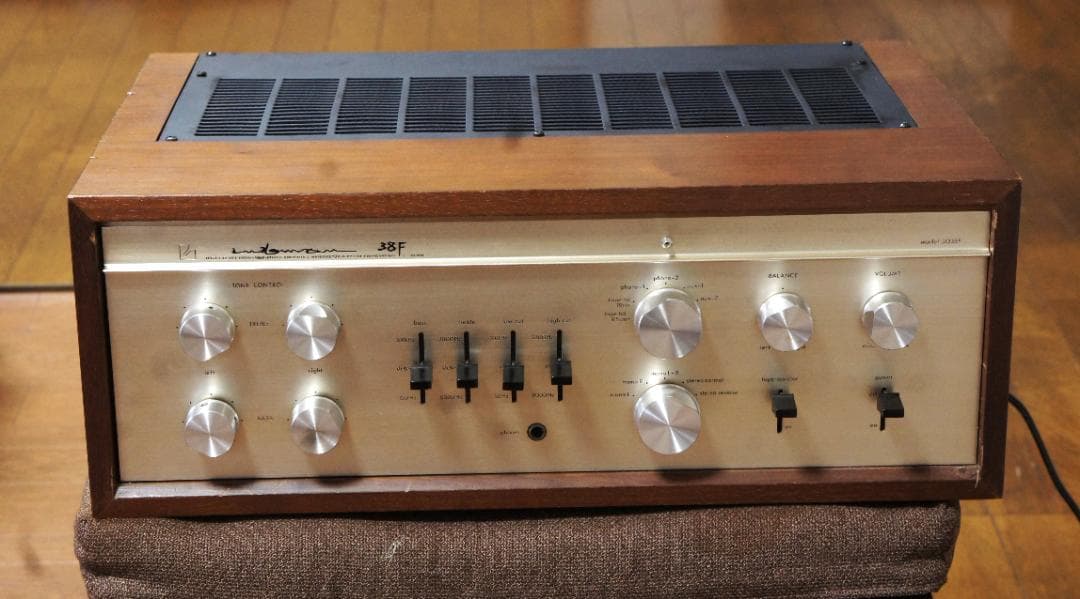 整備済みLUXMANSQ38F入力端子新型に交換済み