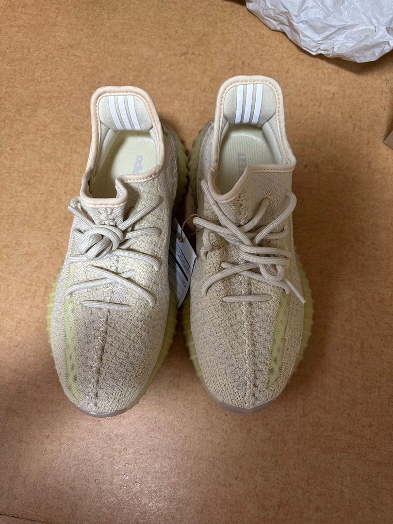 adidas YEEZY Boost 350 V2 25