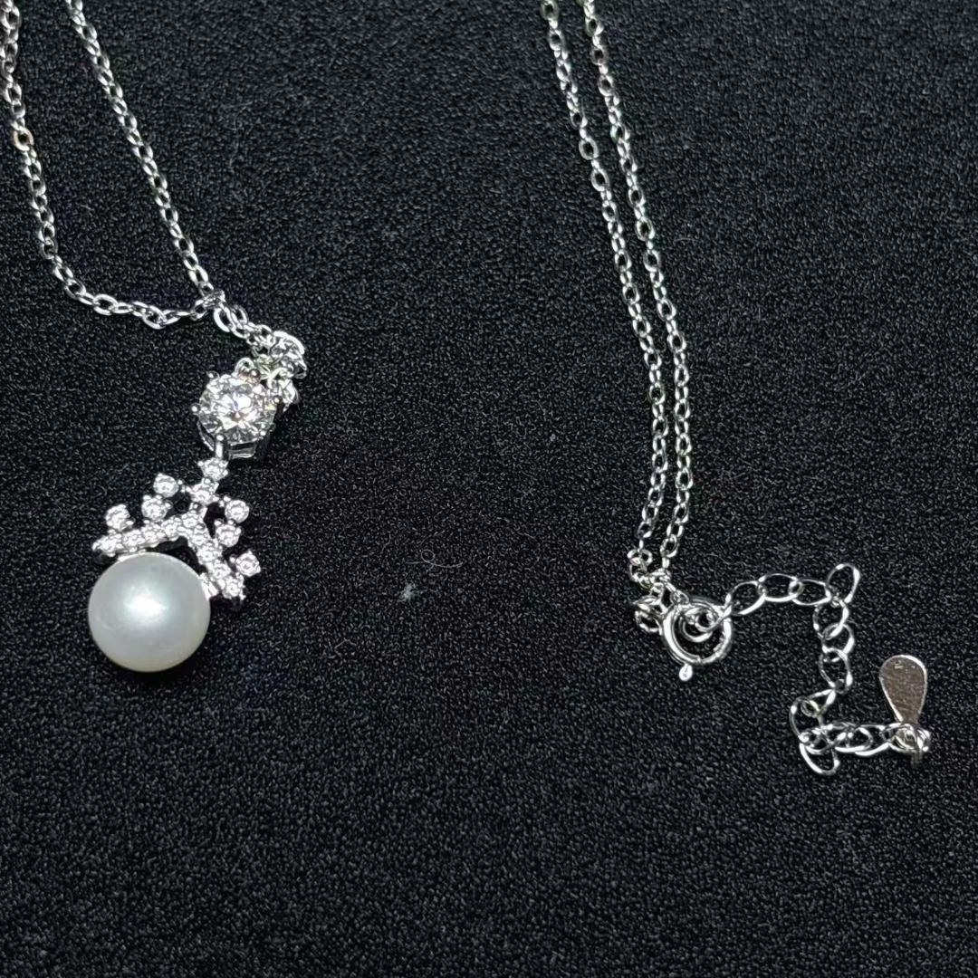 高品質の小さな真珠のシルバーダイヤモンドネックレス約38cm