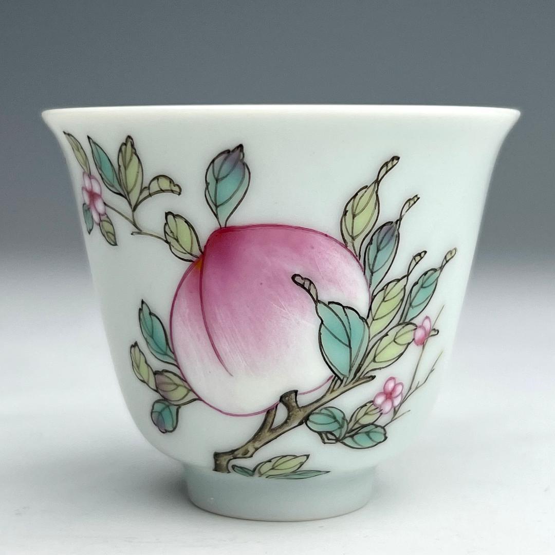 粉彩桃漢詩紋杯 乾隆年製 款 擺件 中国古玩 中国美術 唐物骨董  A835