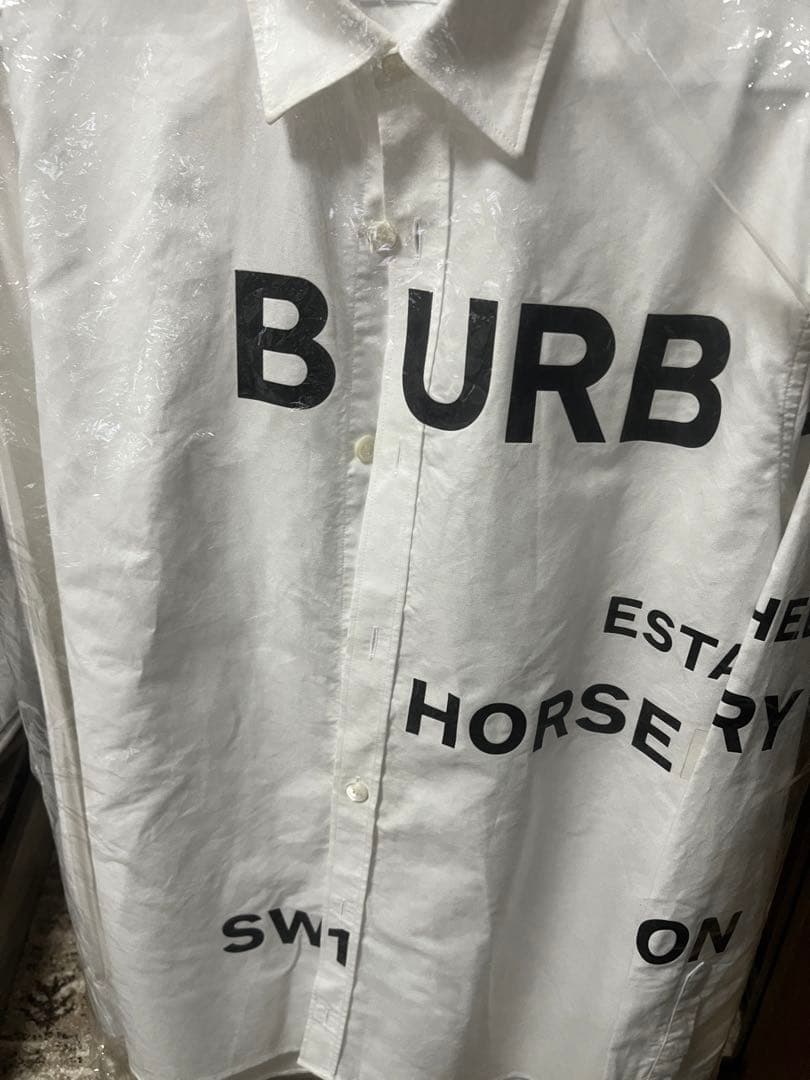 Burberryシャツ
