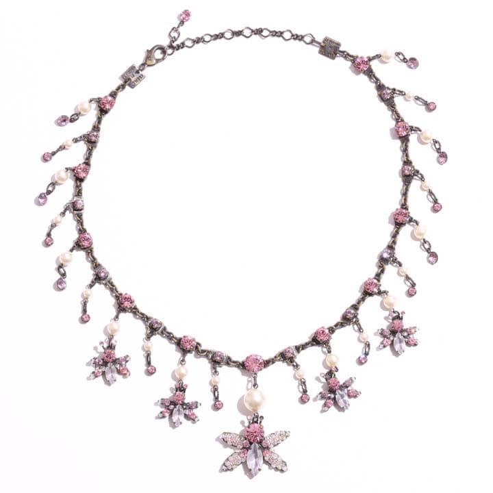 完売商品1点のみ新品パール&スワロフスキー蜂ネックレスレディーガガ愛用