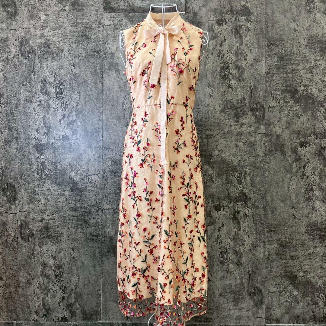 センス抜群✨グレースコンチネンタル【36】 フラワースパンコール刺繍ワンピース