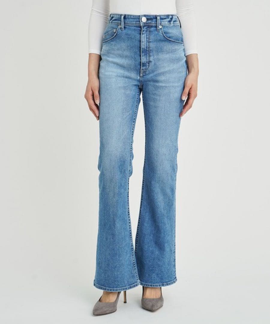 YANUKブーツカットデニムパンツ BOOTCUT JEANS 24インチ