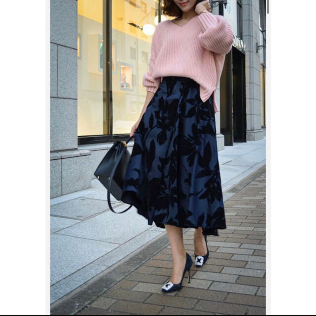 shéller フロッキーサテンフラワースカート