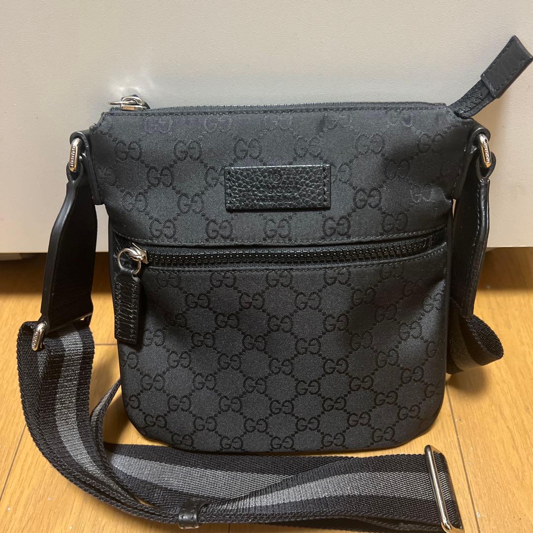 GUCCI ショルダーバッグ